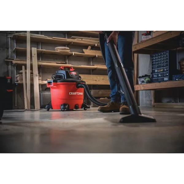 Craftsman® CMXEVBE17595 Heavy-Duty Wet/Dry Vacuum With Attachments