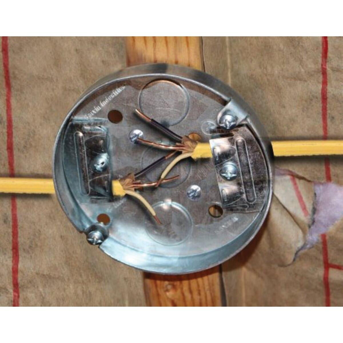 Southwire® 46111-R-UPC Pan Box with Conduit Knockouts, Romex Clamps, 2 ...